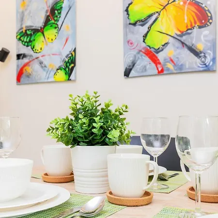 Апартаменти Karlikowo By Renters